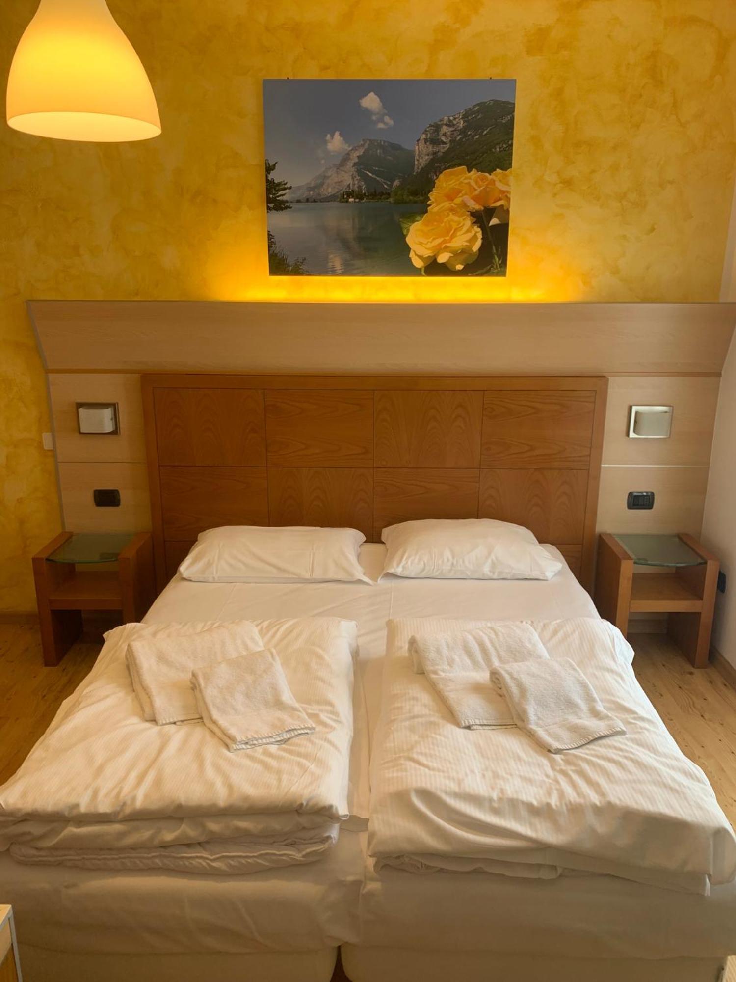 Hotel Garni Delle Rose Ceniga Exteriér fotografie
