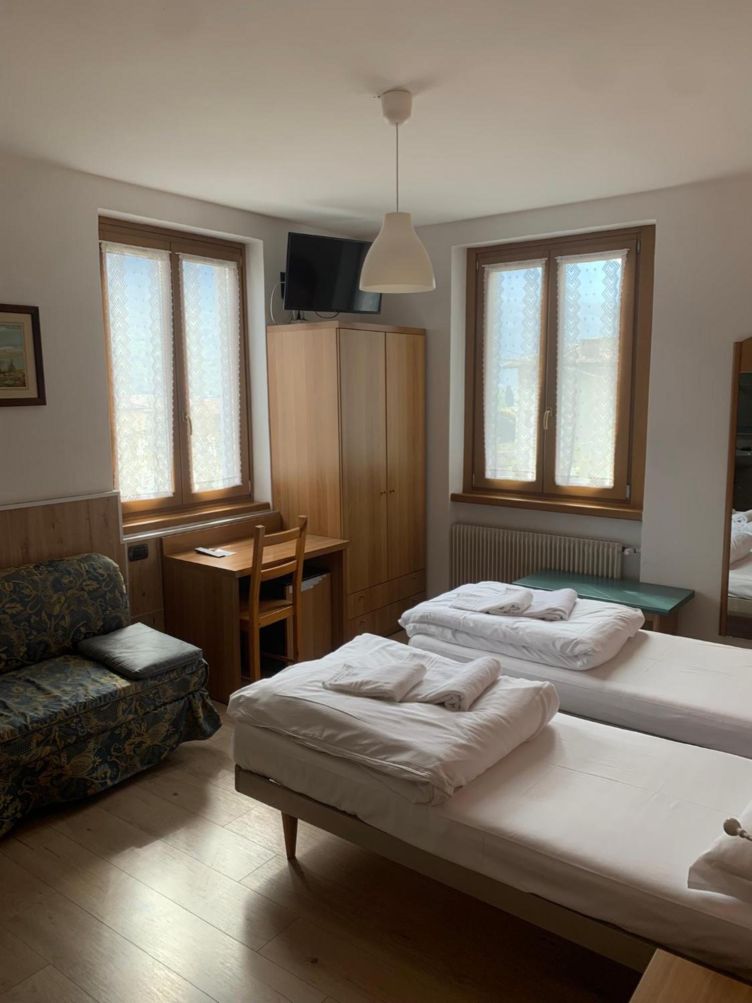 Hotel Garni Delle Rose Ceniga Exteriér fotografie